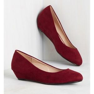 Red Velvet Wedge